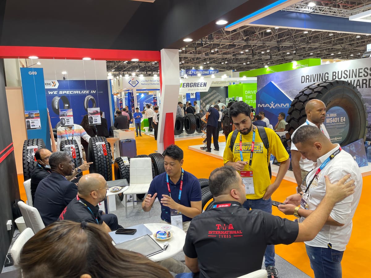 Buyers at the MAGMA stand
